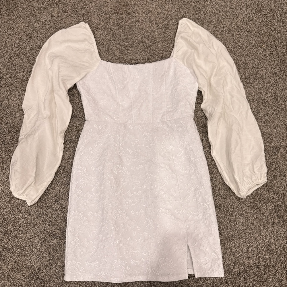 Francesca’s White Puff Sleeve Dress